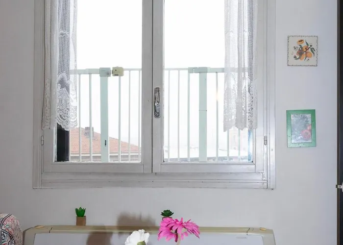 Porta Galliera Apartman *