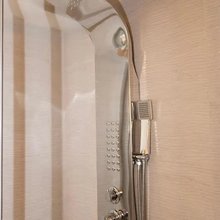 Porta Galliera Apartment